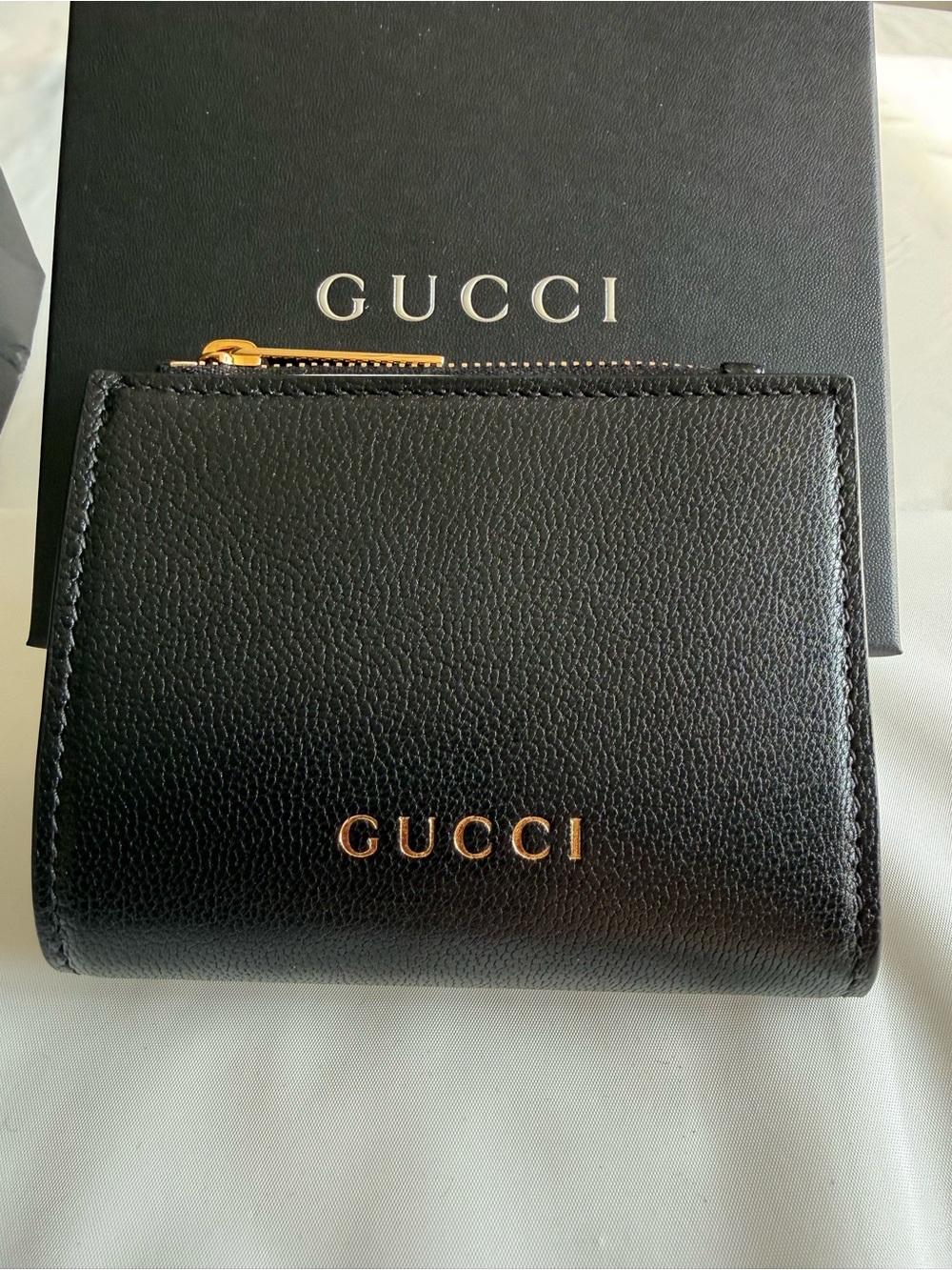 Gucci Black Leather Compact Wallet Card Case Gold Hardware New Italy - Picture 4 of 12